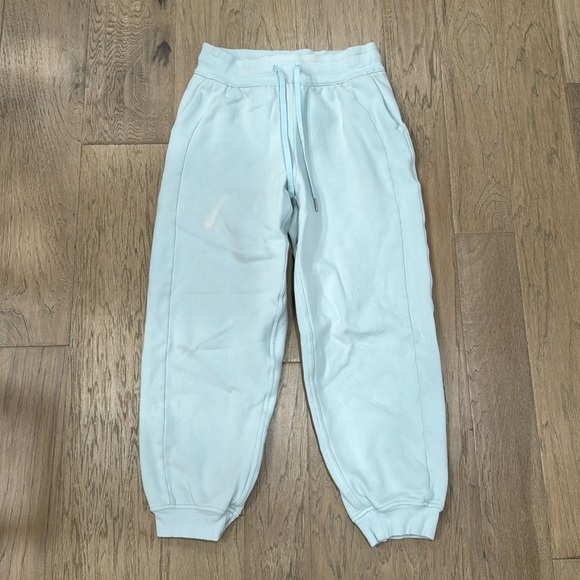 Lululemon Scuba Relaxed-Fit High-Rise Jogger Powder Blue Size 4 - Picture 6 of 16